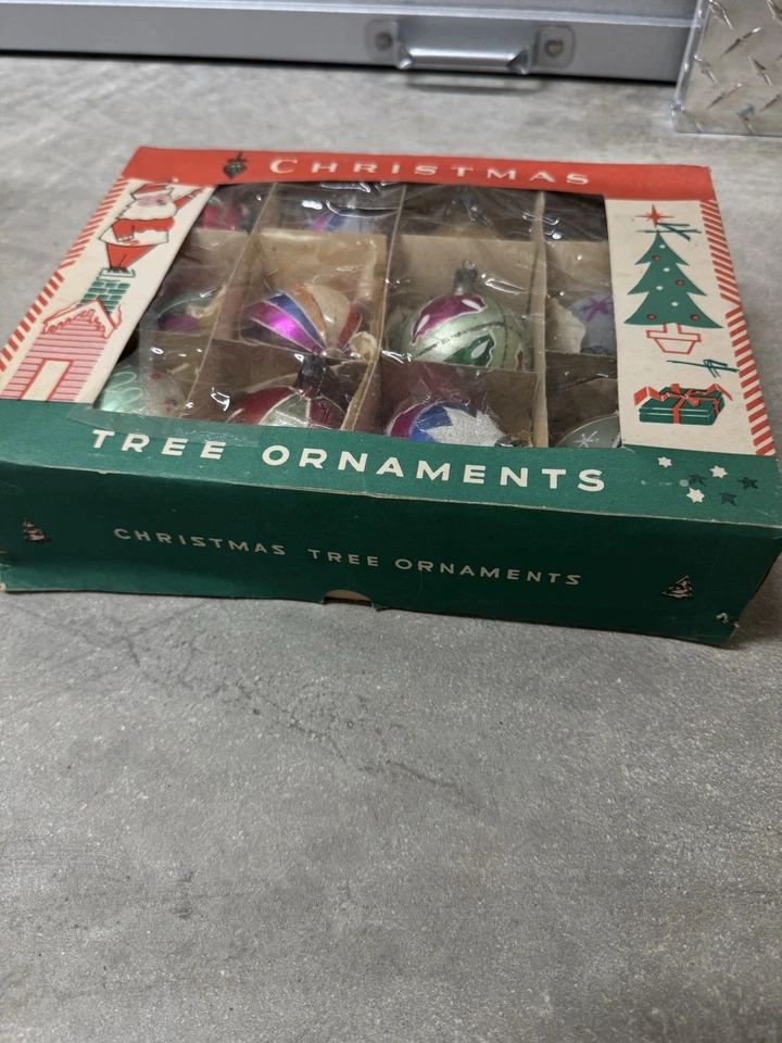 Vintage 1950s Fantasia Brand 12 Mercury Glass Single Indent Christmas Ornaments - Image 3 of 4