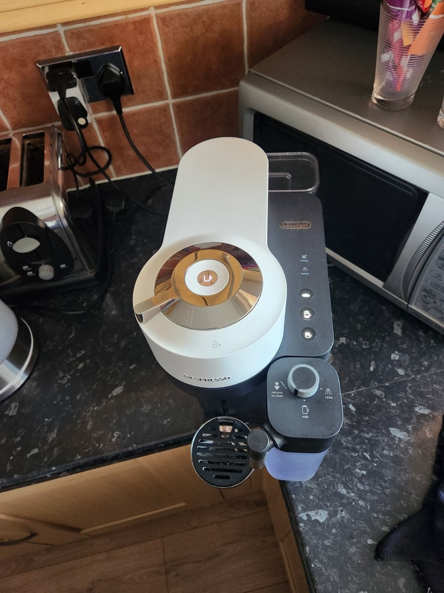 De'Longhi Nespresso Smart Coffee Machine Milk Frother