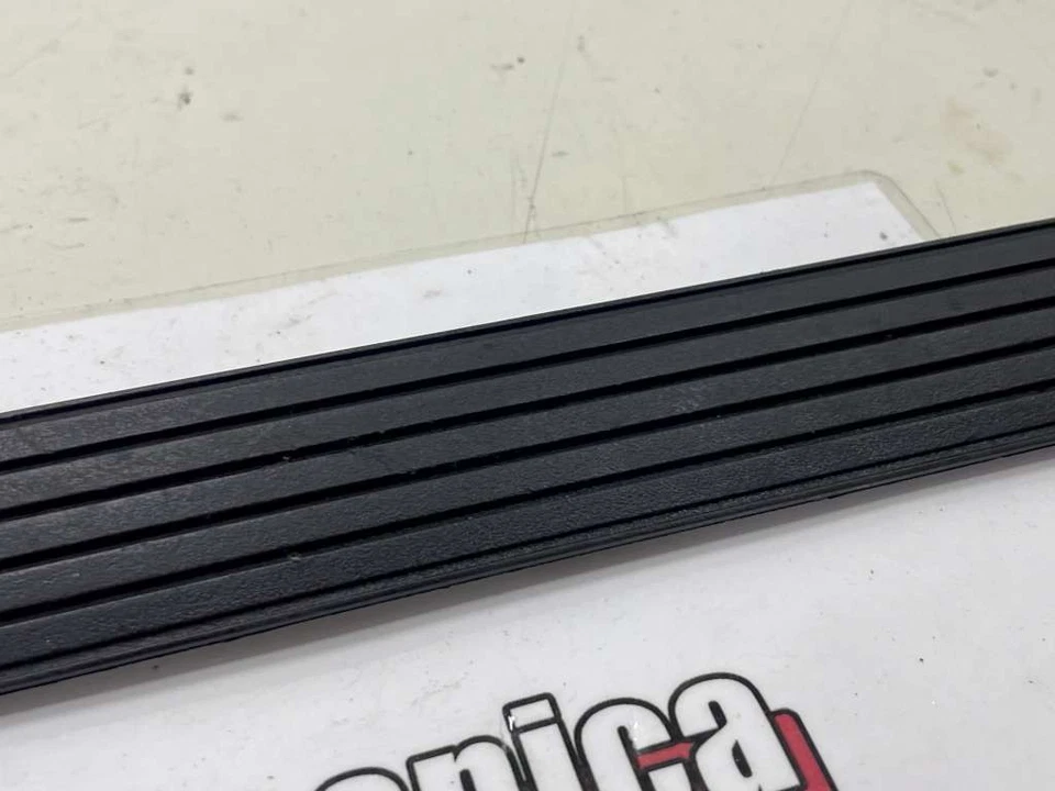 Door Sill Plate Left Front Original Lincoln Town Car Royale 1995-1997 Foto 2 de 4