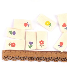 50PCS Random Mixed Small Flower Pattern Fabric Label Patch Clothing Accessories