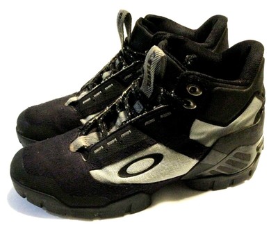 RARE OAKLEY ICONIC COLLECTION BOOTS Men's 9 Black Suede w/ Grey Hiking  Tactical | eBay
