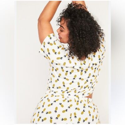 Old Navy All Over Pineapple   Print Short Sleeve Soft T-Shirt Tee - Size XL