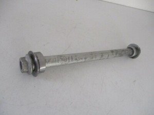 Hinterachse + Buchsen komplett Honda NT650V Deauville RC47 EZ.2001