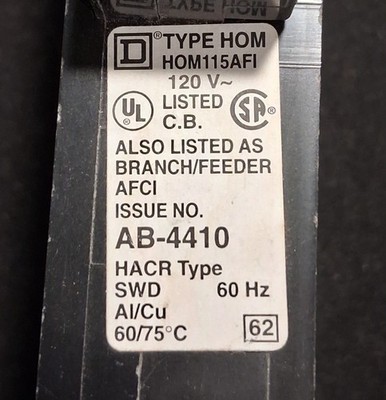 SQUARE D 15 Amp 120-240VAC ,HOM  ARC FAULT CIRCUIT BREAKER . NEW ,NO BOX