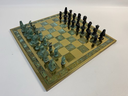 Juego de ajedrez brutalista vintage de latón y bronce (?) Tablero de ajedrez dorado y pátina - Imagen 9 de 11