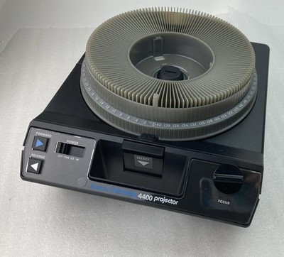 Kodak Carousel 4400 Slide Projector with Remote & Slide Tray