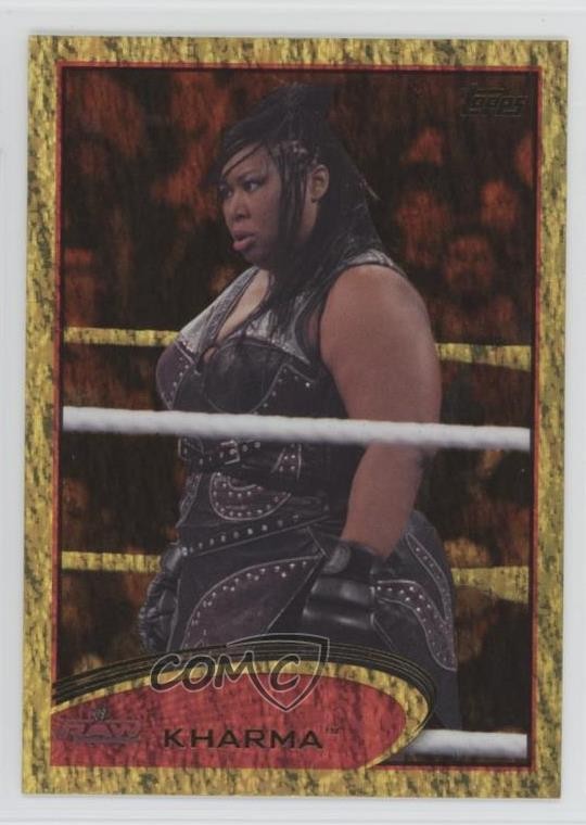 2012 Topps WWE Gold Kharma #33 1s6s