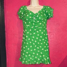 NWT Urban Outfitters Green Daisy print Ruffle 100 cotton Mini Dress. Sz M