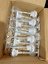 2015 Case of 30 Fleetwood 7" Non Locking Security Peg Hooks Gen 5 Retail 200247