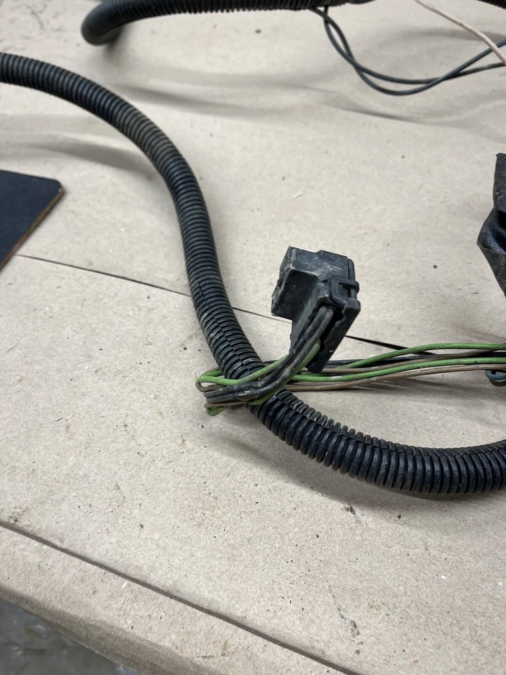 85 86 87 CHEVROLET GMC K5 K10 C10 Faro Proyecto Cableado Arnés Cortado Foto 2 de 4