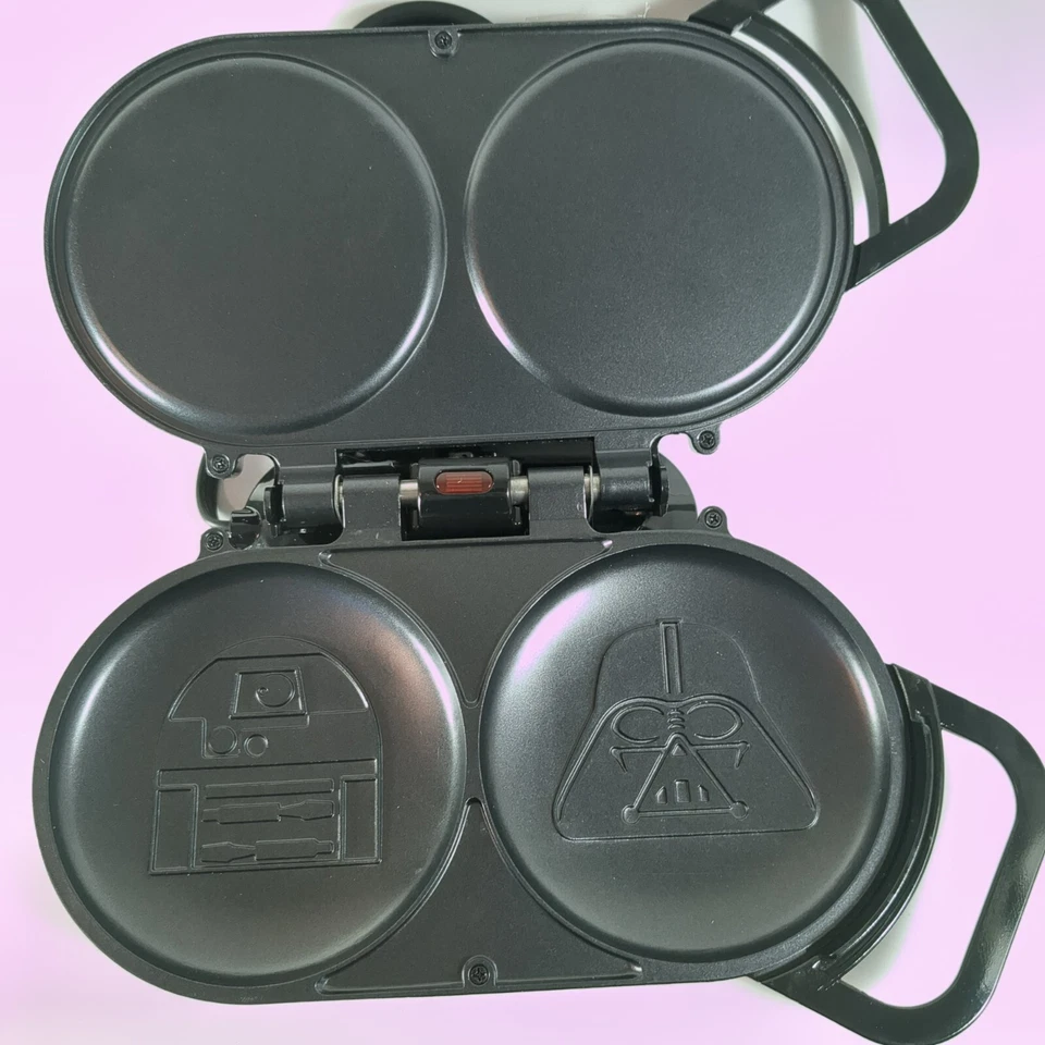 Panqueca aparelho colecionável Star Wars R2-D2 Darth Vader com manual - Imagem 3 de 4