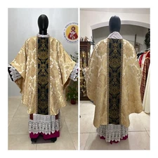GOLD GOTHIC DAMASK VESTMENT CHASUBLE & STOLE
