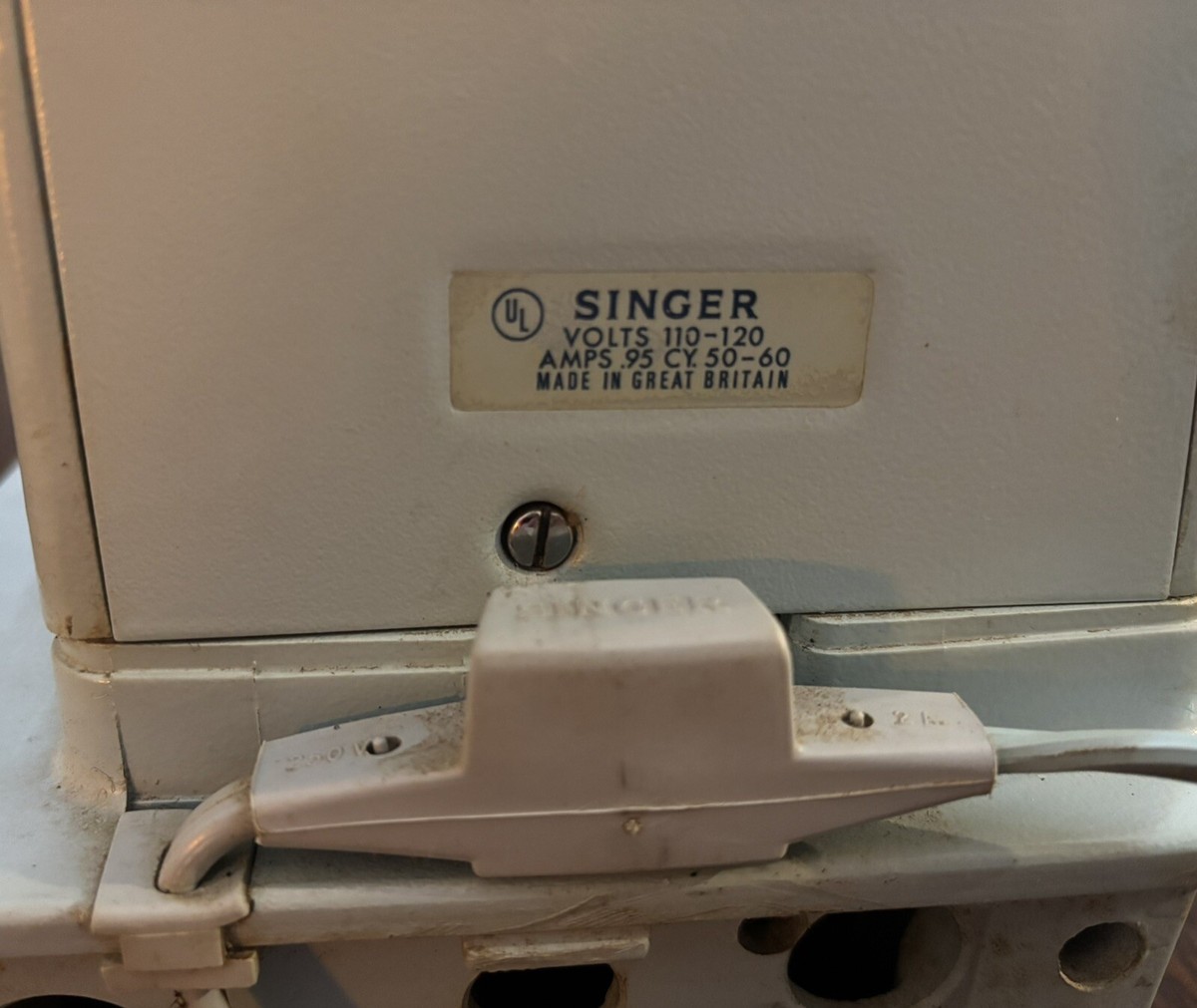 Vintage SINGER Model 348 Style Mate/ Zig-zag Sewing Machine *See