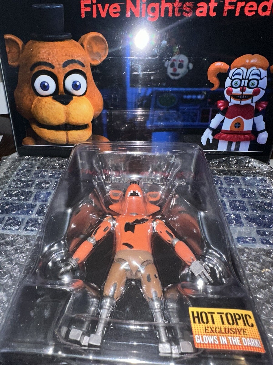 Glow in the Dark Foxy Hot Topic Exclusive Figure FNAF Mcfarlane | eBay