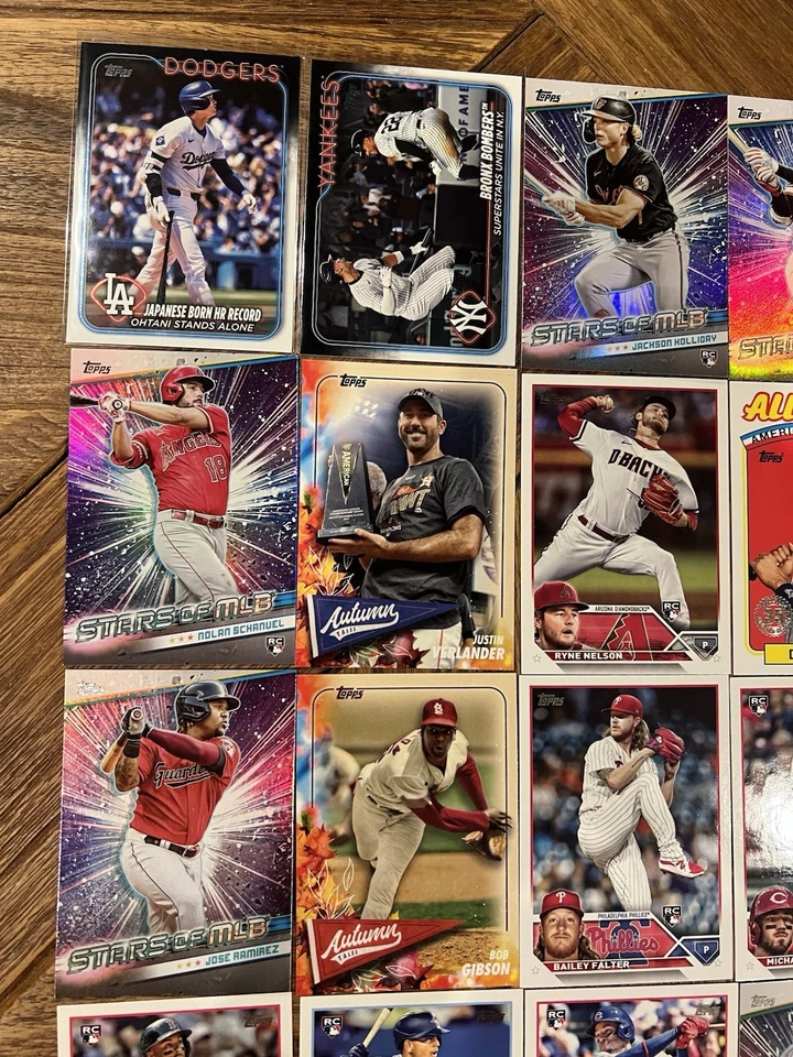 Lote misto de cartas 2023/2024 Topps Chrome (20) com novatos - Imagem 2 de 4