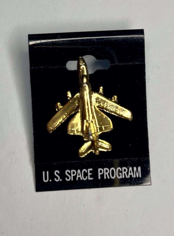Gold Toned Space Shuttle F-4 Phantom II 3D  Single Post Pin NOS