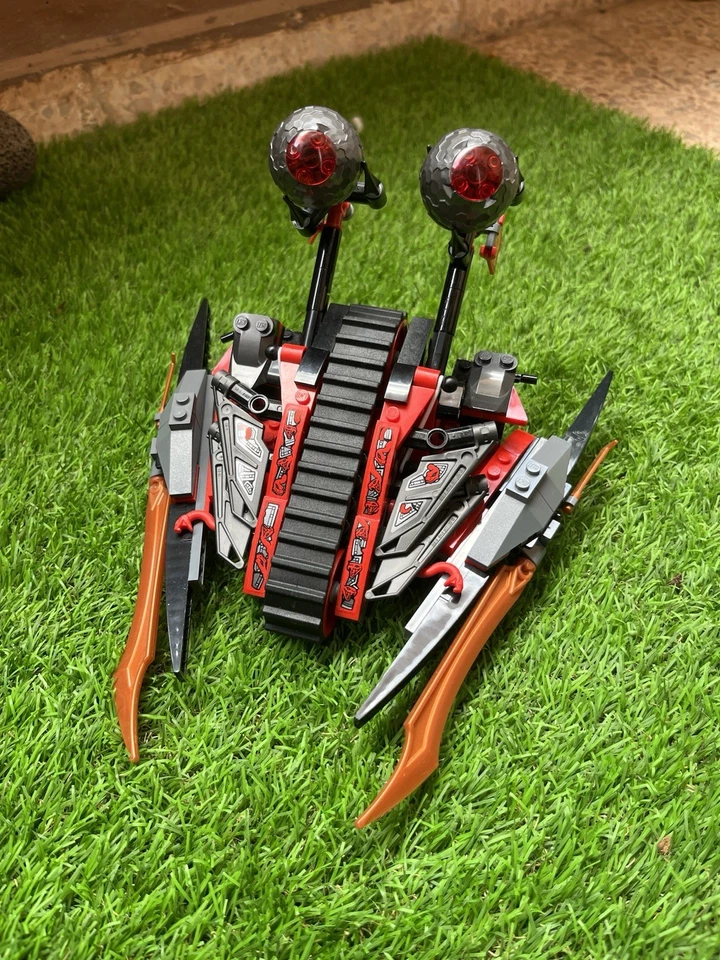 LEGO Ninjago 70624 Vermillion Invader, foto 3 de 3
