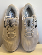 Under Armour Charged Surge 4 Herren Laufschuhe UK 6 US 7 EU 40 Weiß/Grau
