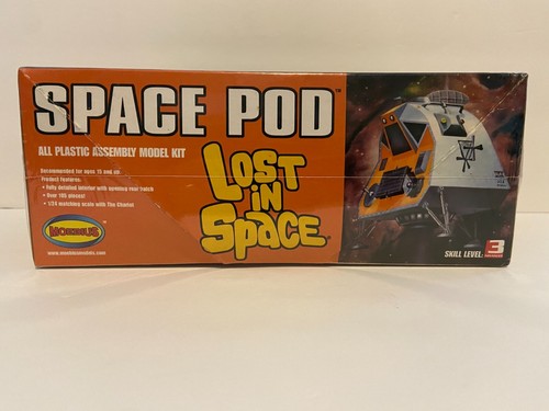 Moebius Lost in Space Space Pod 2008 Plastic Model 1/24 Skill Level 3 - Picture 2 of 6