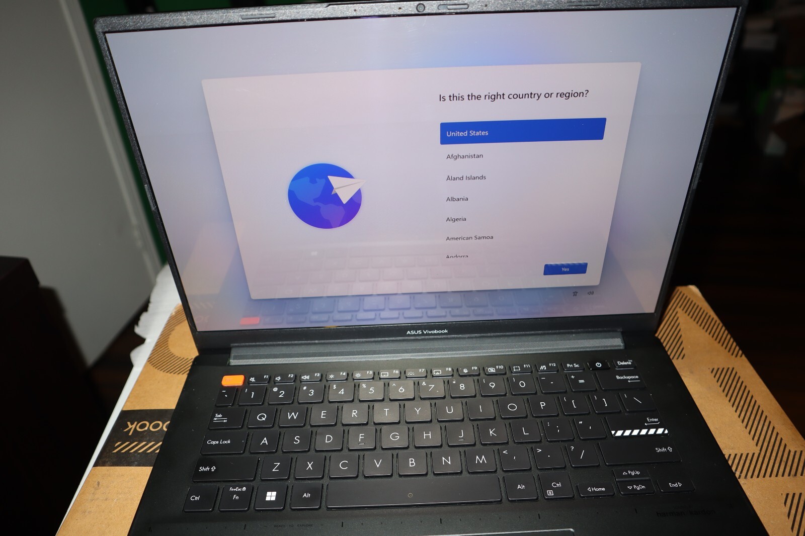 ASUS VivoBook S 14X OLED Laptop AMD Ryzen 7 6800H CPU 16GB RAM 1TB