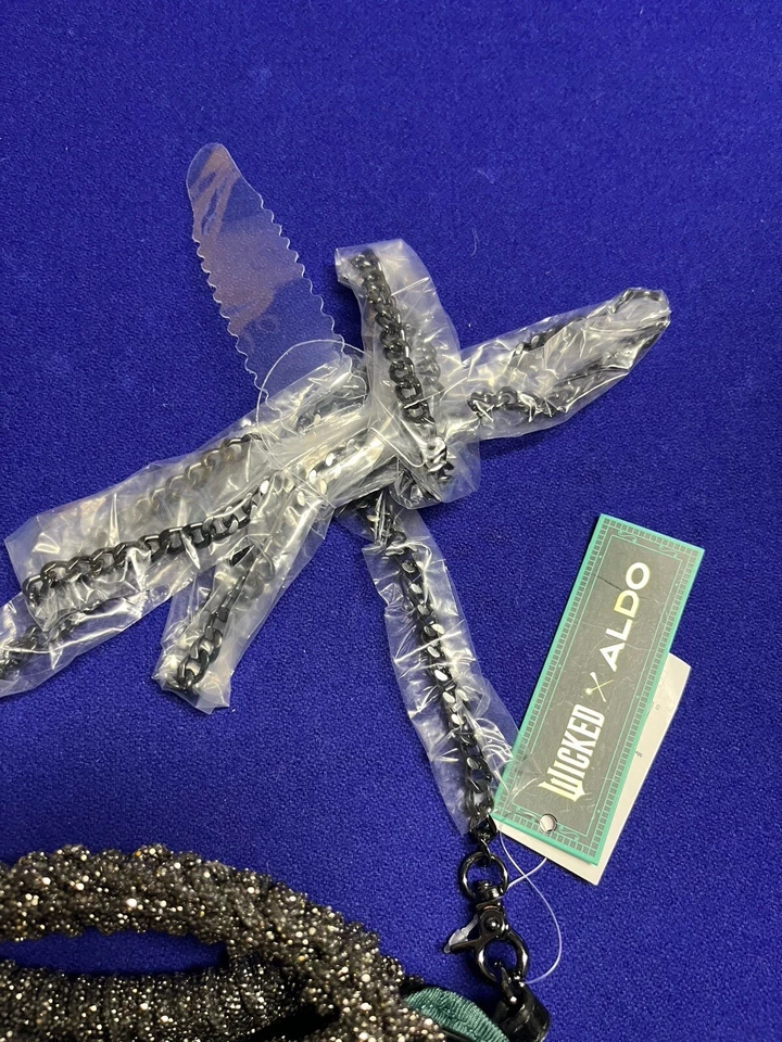 Bolso de Mano Aldo X Wicked Glamorousgal Elphaba Estrás - Negro/Verde Nuevo Foto 3 de 4