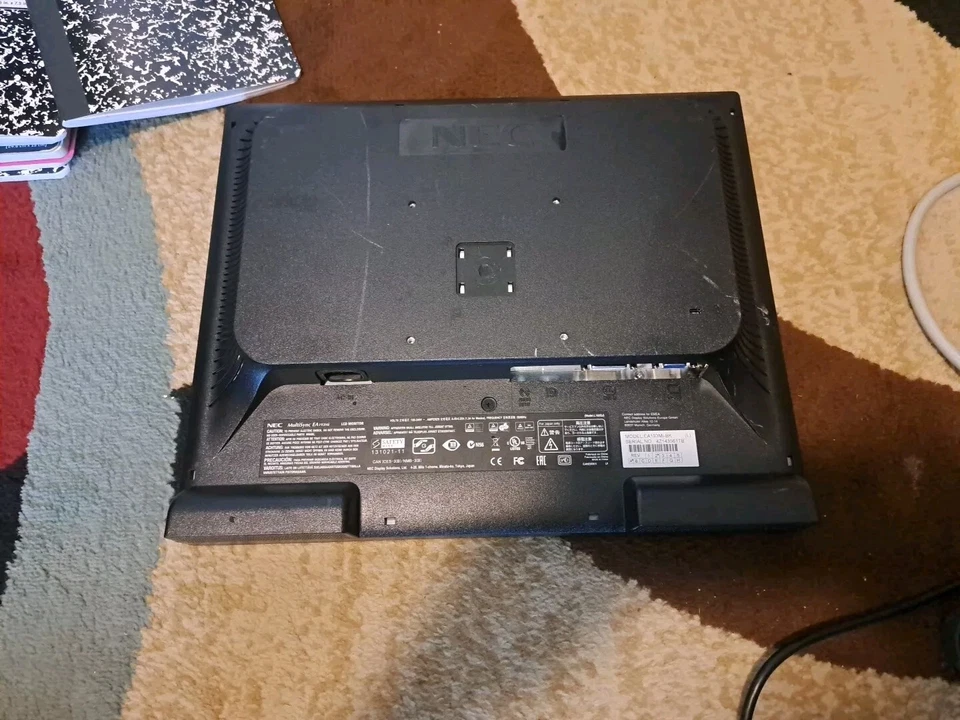 NEC  MultiSync EA193Mi 19 inch VGA DVI-D DisplayPort 1280x1024 Monitor. NO STAND - Image 4 of 4