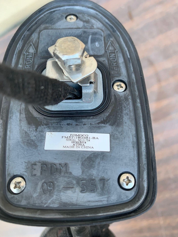 ✅ 2015 FORD EXPLORER ANTENA FABRICANTE DE EQUIPAMENTO ORIGINAL - Imagem 2 de 3