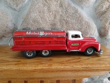 Tin Friction Litho Mobile Gas FORD Truck SSS Toys