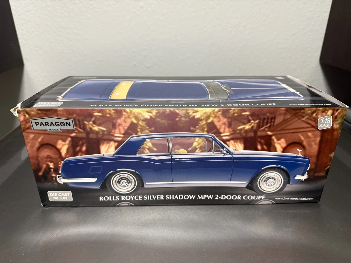 Paragon 1/18 PA-38216 - Rolls Royce Phantom V Bleu Nuit Conduite à Droite