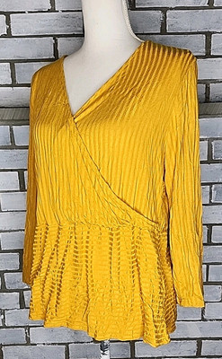 Forever 21 Junior s 3/4 Sleeve Knit V-Neck Sexy Crop Top Plus Size 2X Yellow