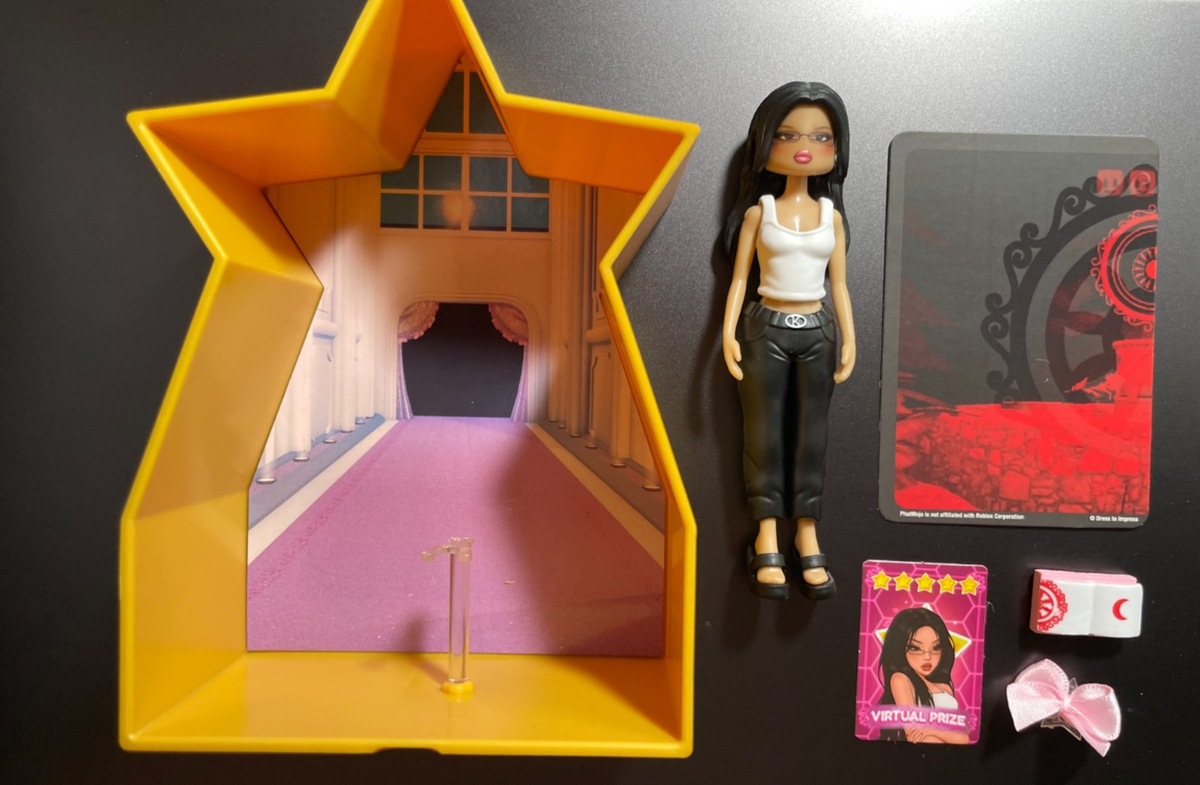 lina dress to impress doll NEW CODE ITEMS OUT NOW! SCARY LANA UPDATE ... AND WHO IS LINA..? Dress To Impress UPDATE!