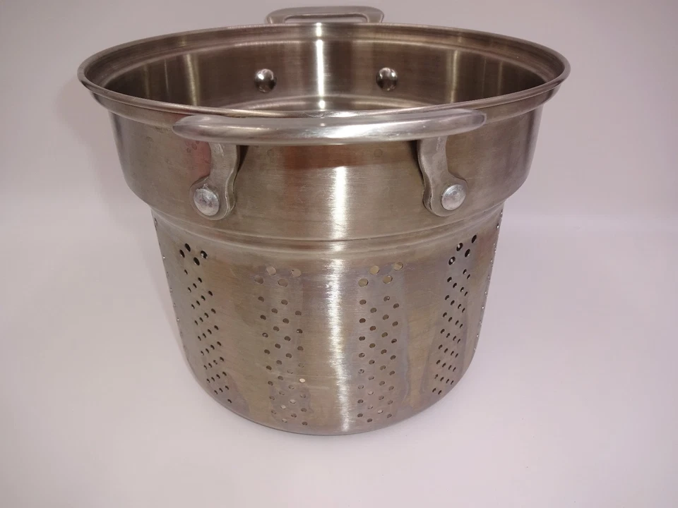 Le Creuset Colador de Acero Inoxidable Olla Inserto Colador de Pasta Verduras Foto 4 de 4