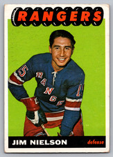 1965-66 Topps Hockey Cards 12