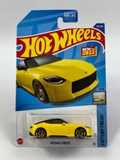 Hot Wheels Nissan Z Proto Yellow 2022 Factory Fresh 5/10 #124/250 HCT13