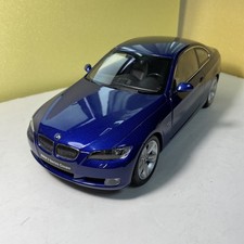 Kyosho BMW 330i Coupe (1 18)