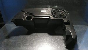 Haut-parleur Caisson De Basses AUDI A4 Avant B8 - Référence 8T8035382 - Occasion