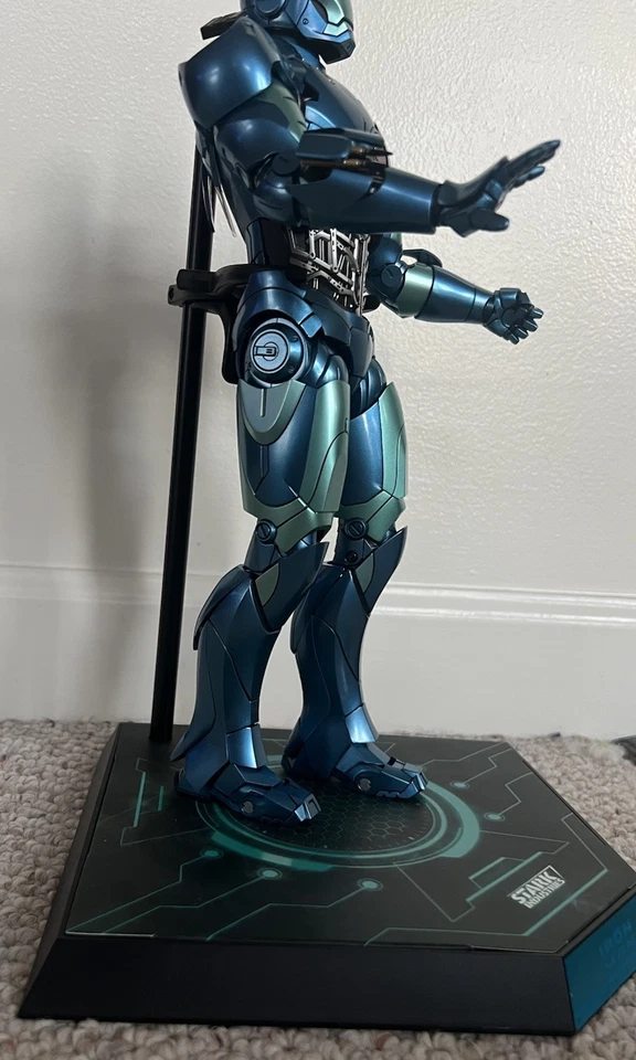 Iron Man Mark III Stealth Mode Statue Hot Toys MMS314-D12 sideshow EUC - Image 2 of 4