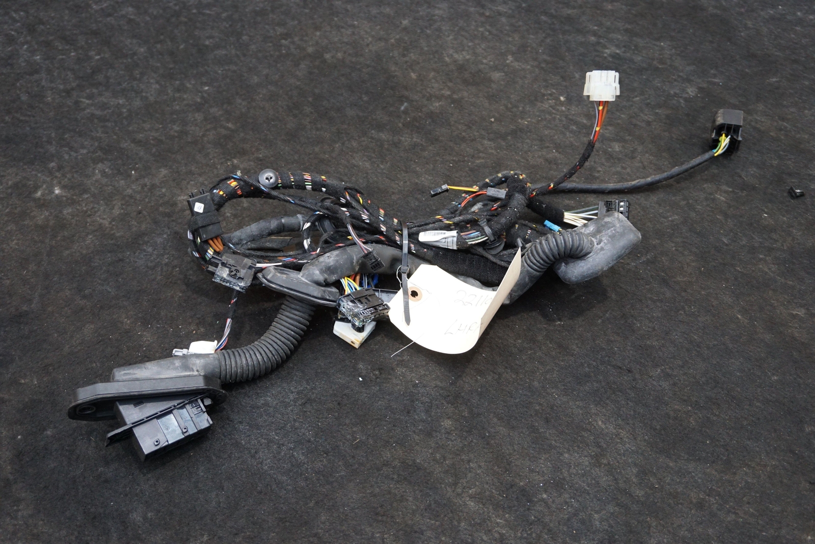 Rear Left Door Wiring Wire Harness Cable 61120022501 OEM Rolls Royce Phantom 04