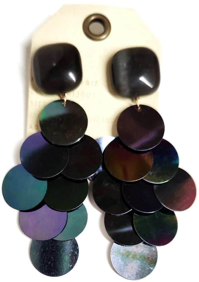 Pendientes colgantes Anthropologie lentejuelas turquesa oscura chapado en oro latón nuevos con etiquetas Foto 2 de 4