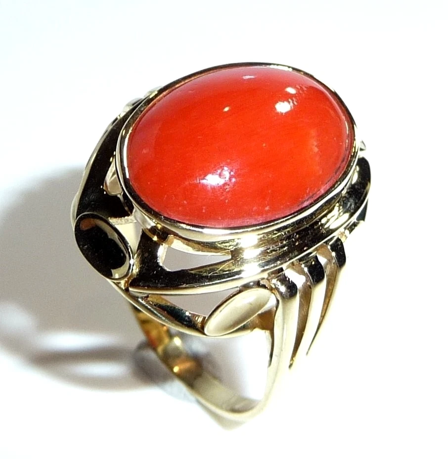 Ring 585 Gelbgold  6.00ct.  Rotkoralle  Ringgröße: 60/ 19,1 mm änderbar 6,8 gr