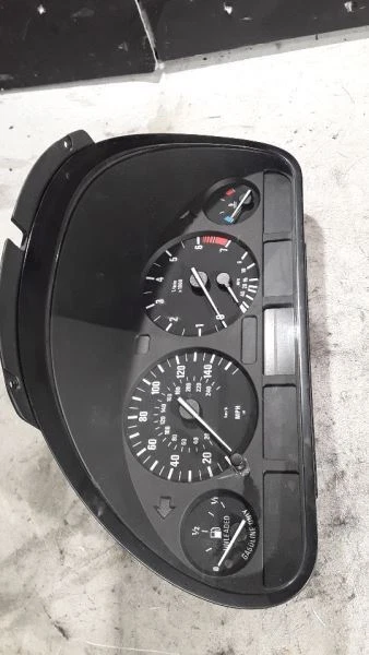 BMW 525I STD 2001 2002 2003 velocímetro Foto 2 de 4