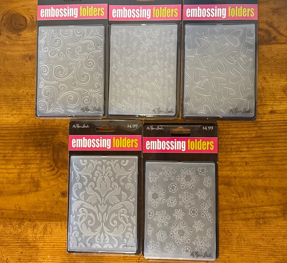 Sizzix Texture Boutique Embossing Machine Grey On Grey+ 5 Embossing Folders - Image 2 of 4