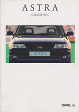 Brochure Opel Astra F berlina 1995 modello speciale Champion allestimento prezzi