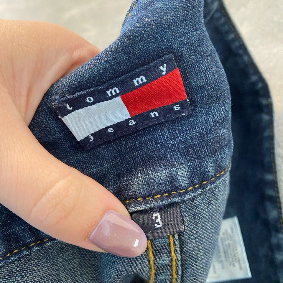 Pantalones de mezclilla vintage Tommy Hilfiger Y2K tiro bajo acampanados lavado oscuro talla 3 retro festival Foto 3 de 4