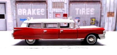 Johnny Lightning 1959  Cadillac Caddy Miller-Meteor Ambulance New/Loose!