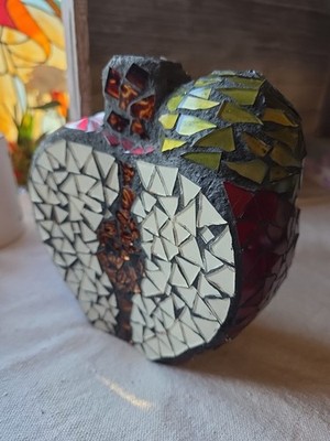 Mosaic Glass Apple Slice (Red) Home  Decor Fruit Display Piece 6''wx7''t TEACHER