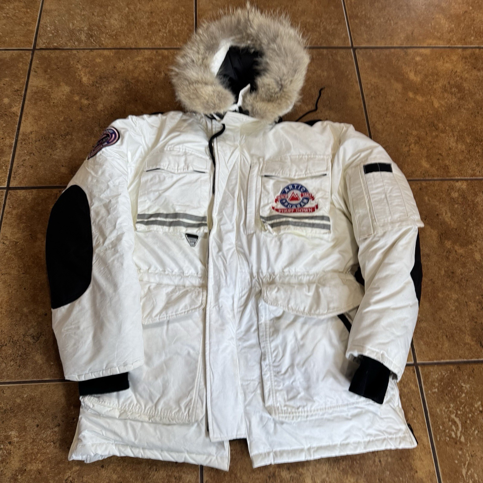 VTG First Down Puffer Jacket Arctic program goose… - image 1