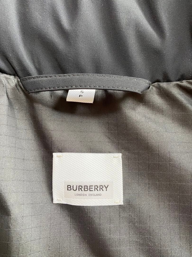 BURBERRY Nylon Padded Jacket - image 7