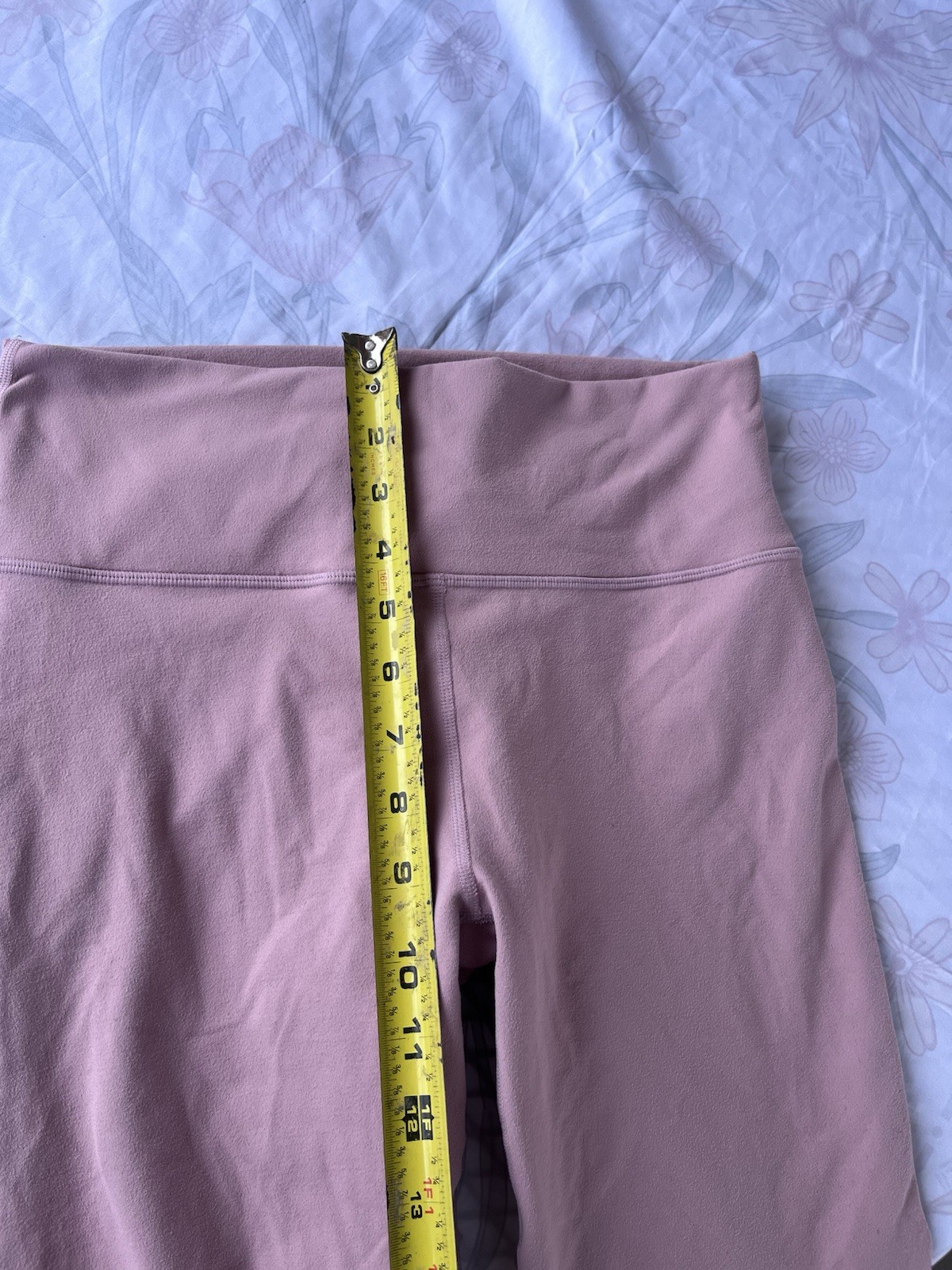 Fabletics bundle! Size medium - image 11