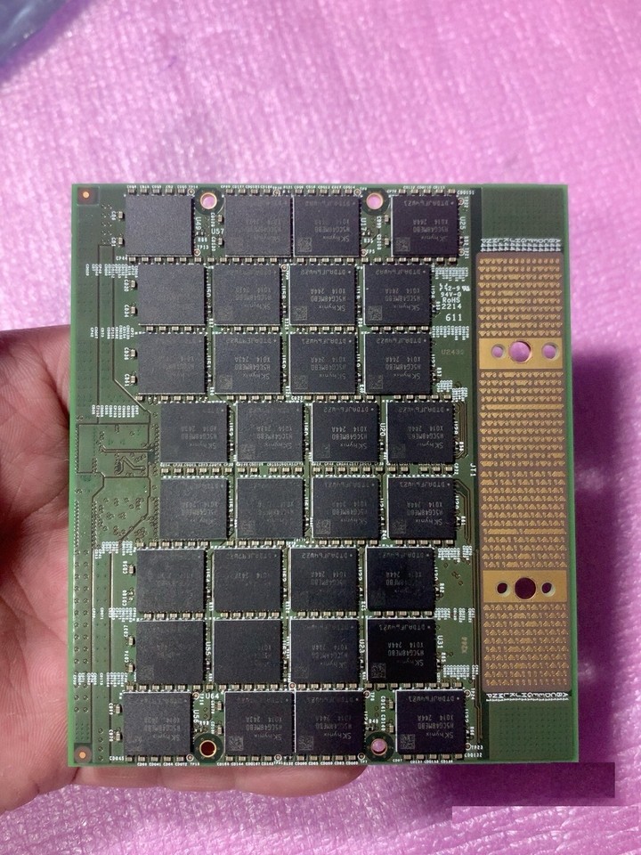 Mémoire DELL 128 Go DDR5 4800MHz CAMM Pour Precision 7670/7770/7680/7780